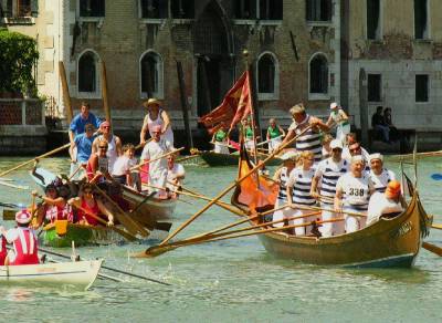 Eight oars Gondola at the Vogalonga